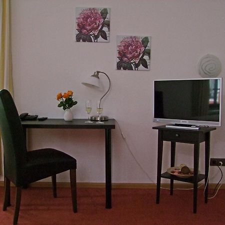 Hotel Beller Кенцінґен Екстер'єр фото